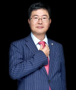 사건담당변호사 김진원