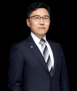 사건담당 외국변호사 원형일